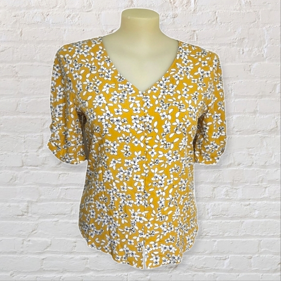 Jacqui E Tops - Aus12 Jacqui E Yellow White Floral Front Button Up Short Sleeve Blouse